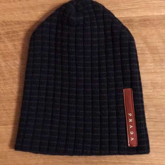 ***Host Pick*** Vintage 90s PRADA Sport ribbed knitted beanie hat unisex - Picture 7 of 16